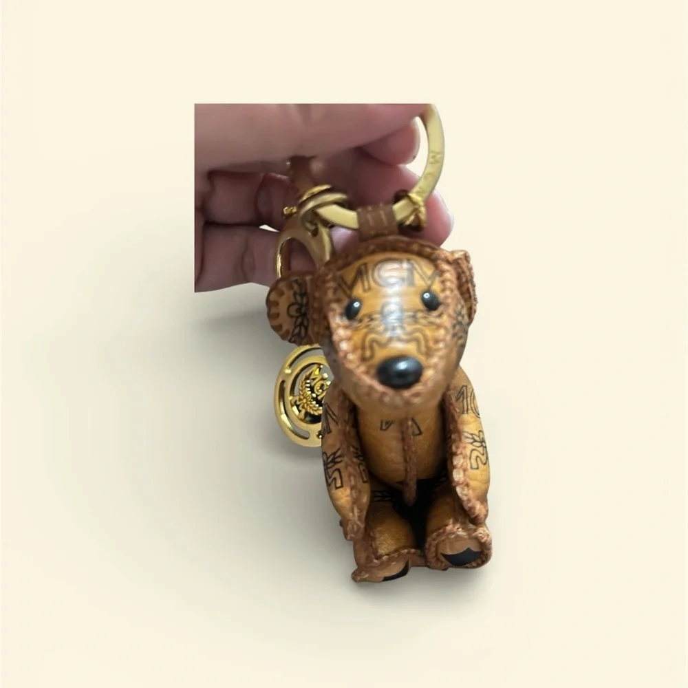 MCM PARK BEAR CHARM - Picture 3 of 5
